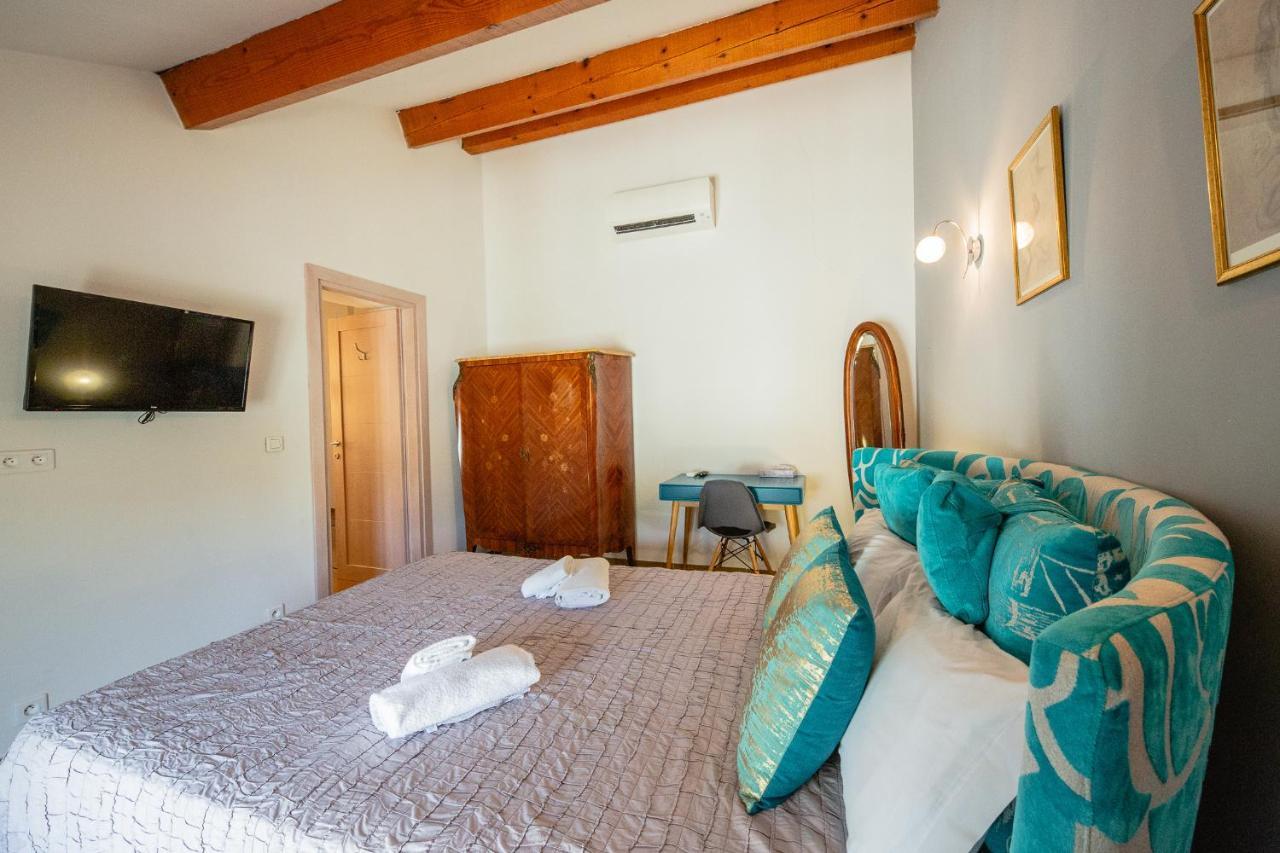 Auberge U N'Antru Versu San-Gavino-di-Carbini Eksteriør bilde