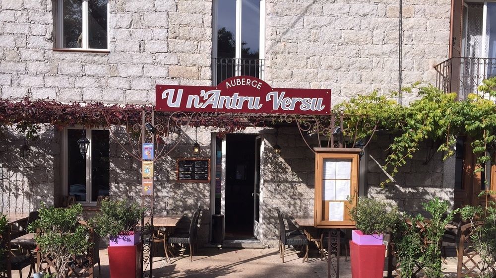 Auberge U N'Antru Versu San-Gavino-di-Carbini Eksteriør bilde